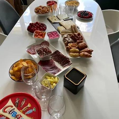 Comme A La Maison Вильпаризи